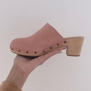 💕MADEWELL PINK SUEDE CLOGS